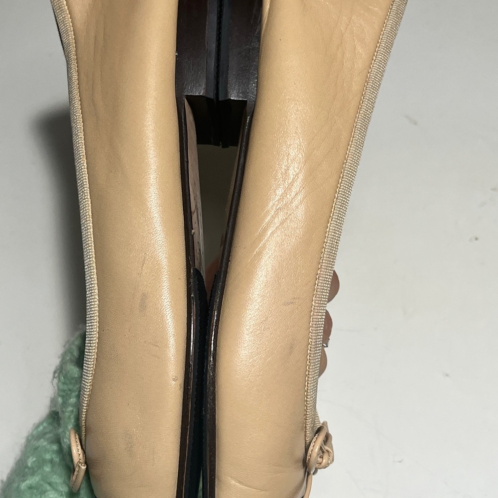 CHANEL Women's Tan and Black Loafers - Picture 5 of 12
